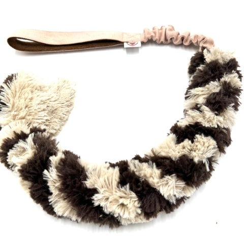 Szarpak Shaggy na amortyzatorze