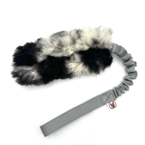 Szarpak z owczej skóry