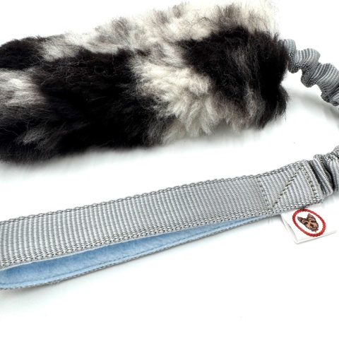 Szarpak z owczej skóry