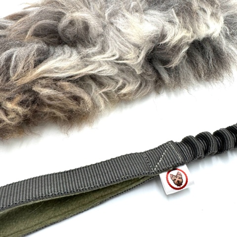 Szarpak z owczej skóry