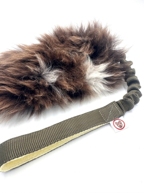 Szarpak z owczej skóry