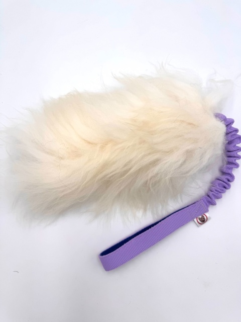 Szarpak z owczej skóry